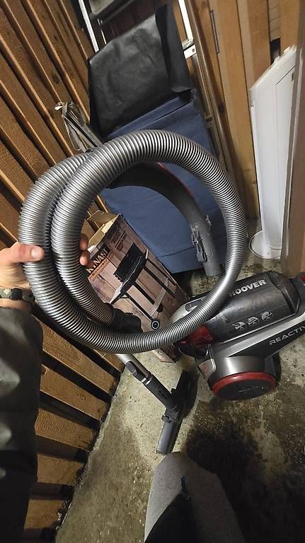 Aspirapolveri & Accessori: Aspirateur 700w – Usato da Vernier venduto da man_q5d6 2