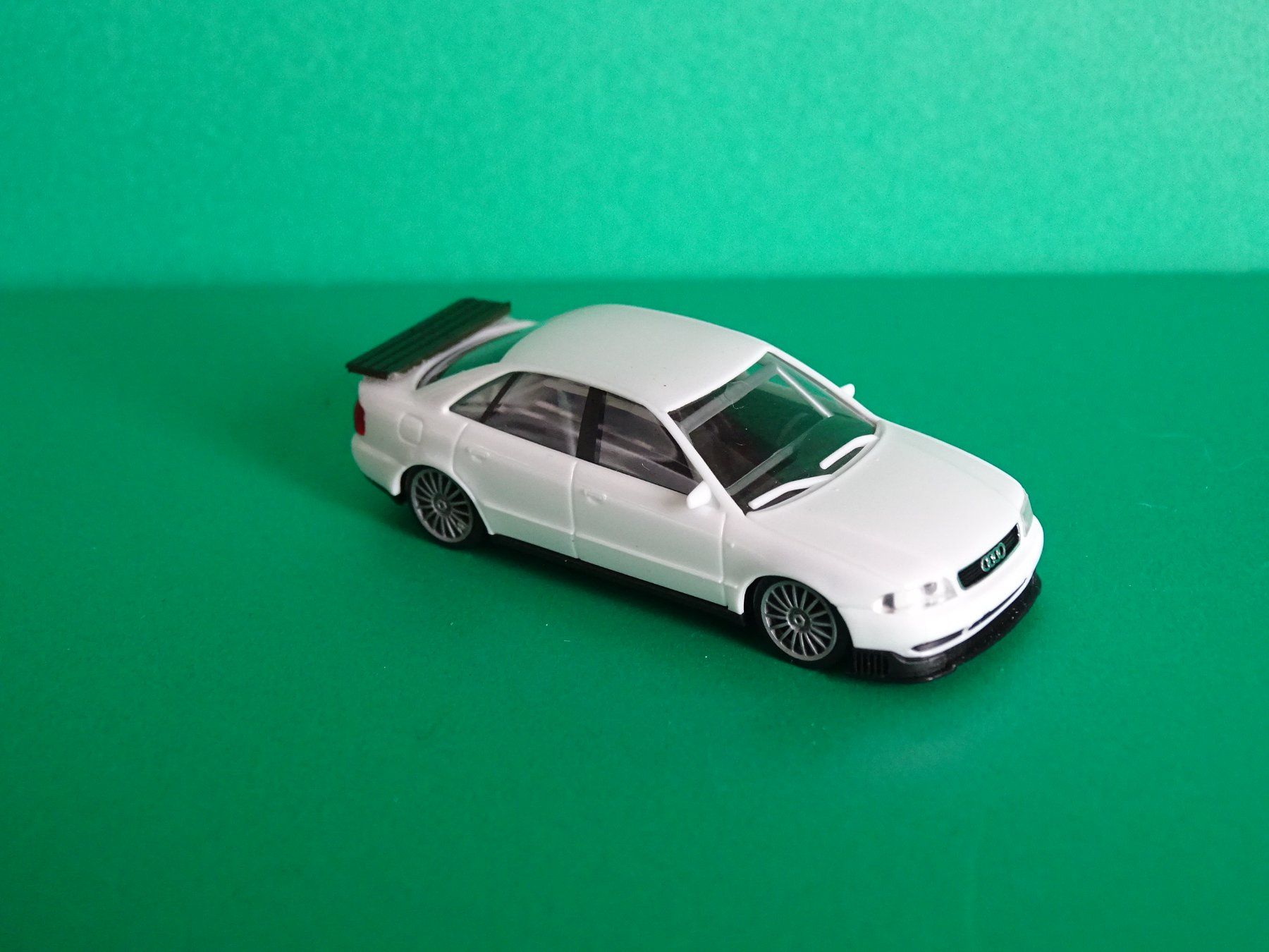 Herpa Modellini d'auto: Audi A4 von Herpa 1/87 – Usato da Bretzwil venduto da Meex 1