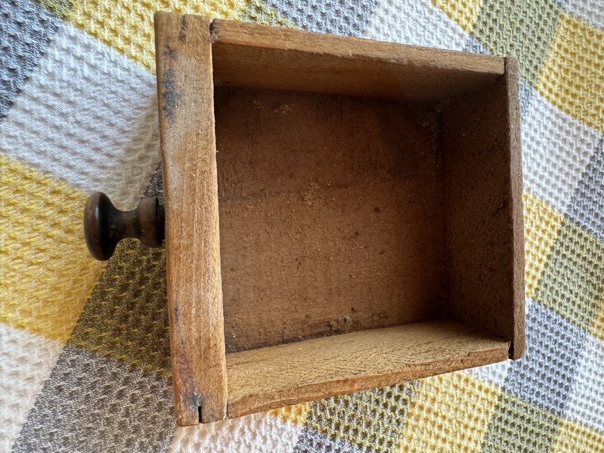 Elettrodomestici da cucina: Antike Holz Kaffeemühle – Usato da siebnen venduto da minte 5