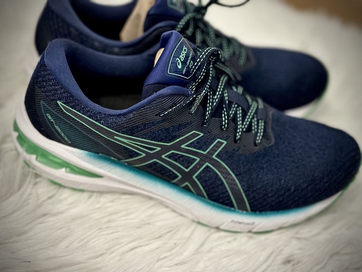Asics Scarpe da uomo: ASICS Performance Laufschuhe GEL – Nuovo (secondo la descrizione) da Kriens venduto da Ileriadiamore 1