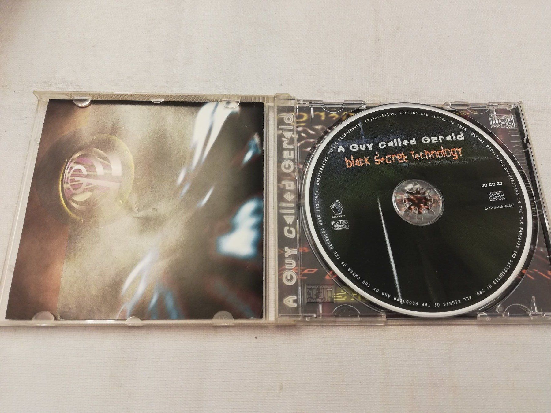 CD: BLACK SECRET TECHNOLOGY - A GUY CALLED GERALD – Usato da Bern venduto da Vinylsound.ch 2