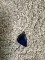 Schöner Lapislazuli Anhänger mit Goldfassung