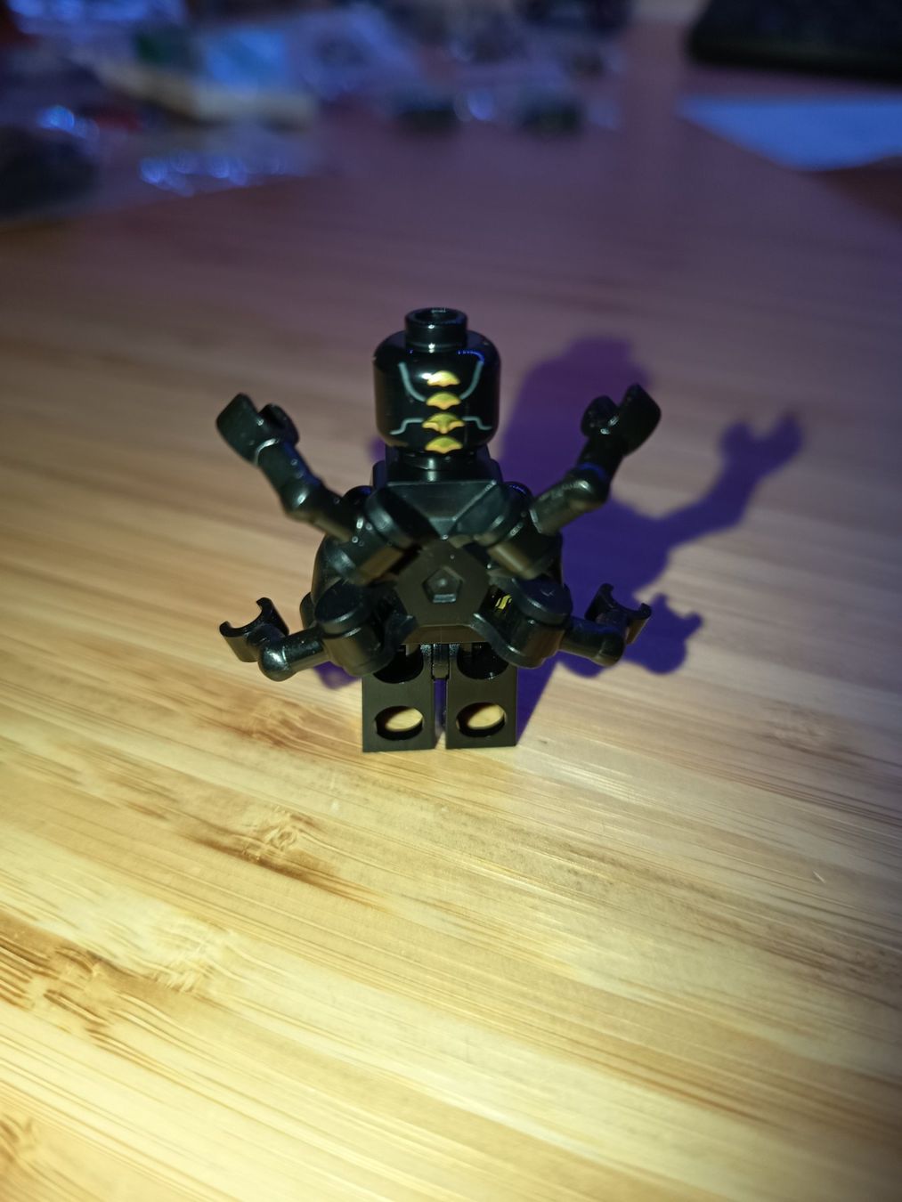 Lego Statuette: lego marvel outrider Neu! – Nuovo (secondo la descrizione) da Wattwil venduto da LuckyLegoandCoins 1