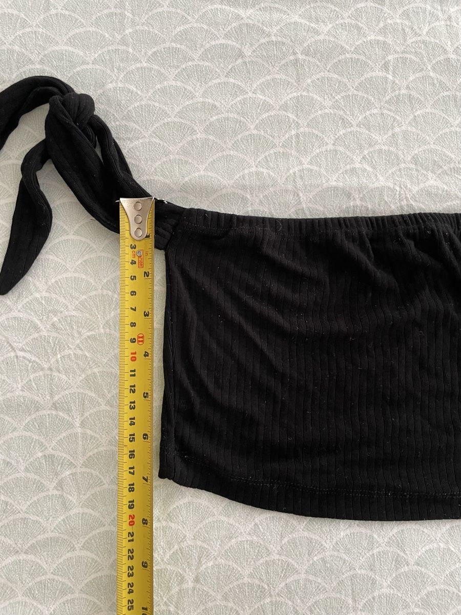 Top: Damen Crop Top schwarz mit Bindebändern – Usato da Zürich venduto da vik_isi 1