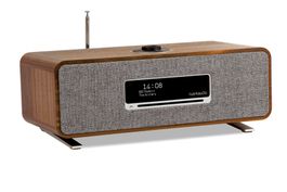 Ruark R3 S walnut wood