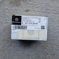 Sensore su pompa iniezione Mercedes- Benz A 651 074 00 84