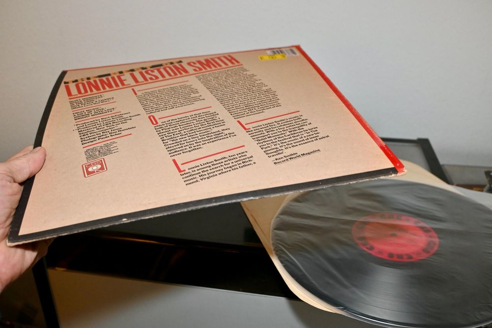 Lonnie Liston Smith – The Best Of US LP 1980 VG(+)/VG++ | Kaufen auf ...