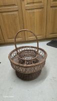 Panier à bouteilles vintage en osier, rustique .