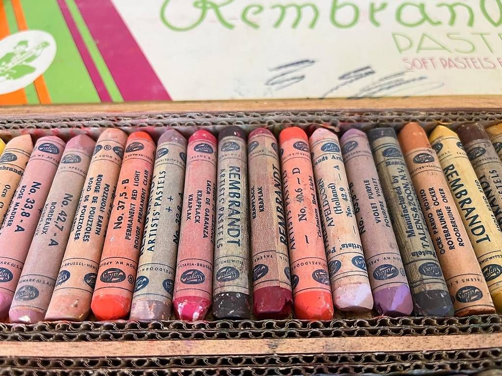 Colori: Rembrandt Soft Pastels for Artists – Usato da belp venduto da Beca12 2