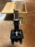 Mikroskop mit Holzkiste gebraucht guter Zustand