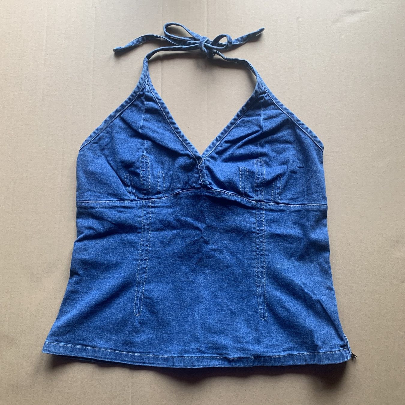 Top: Hennes Blaues Denim-Haltertop – Usato da Chalais venduto da Decoarts.art 1