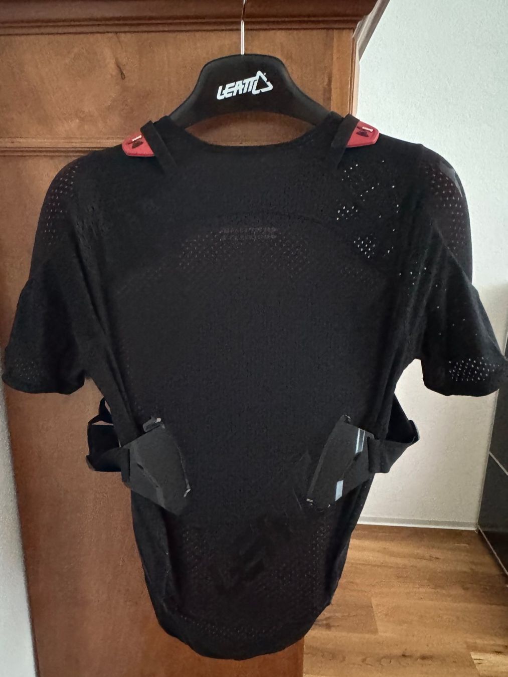 Leatt Protezioni & Imbottiture: Leatt MTB AirFit Light Body Protector – Usato da Kestenholz venduto da ste_dt6j 1