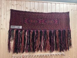 Orientalischer Teppich mit Fransen, rot