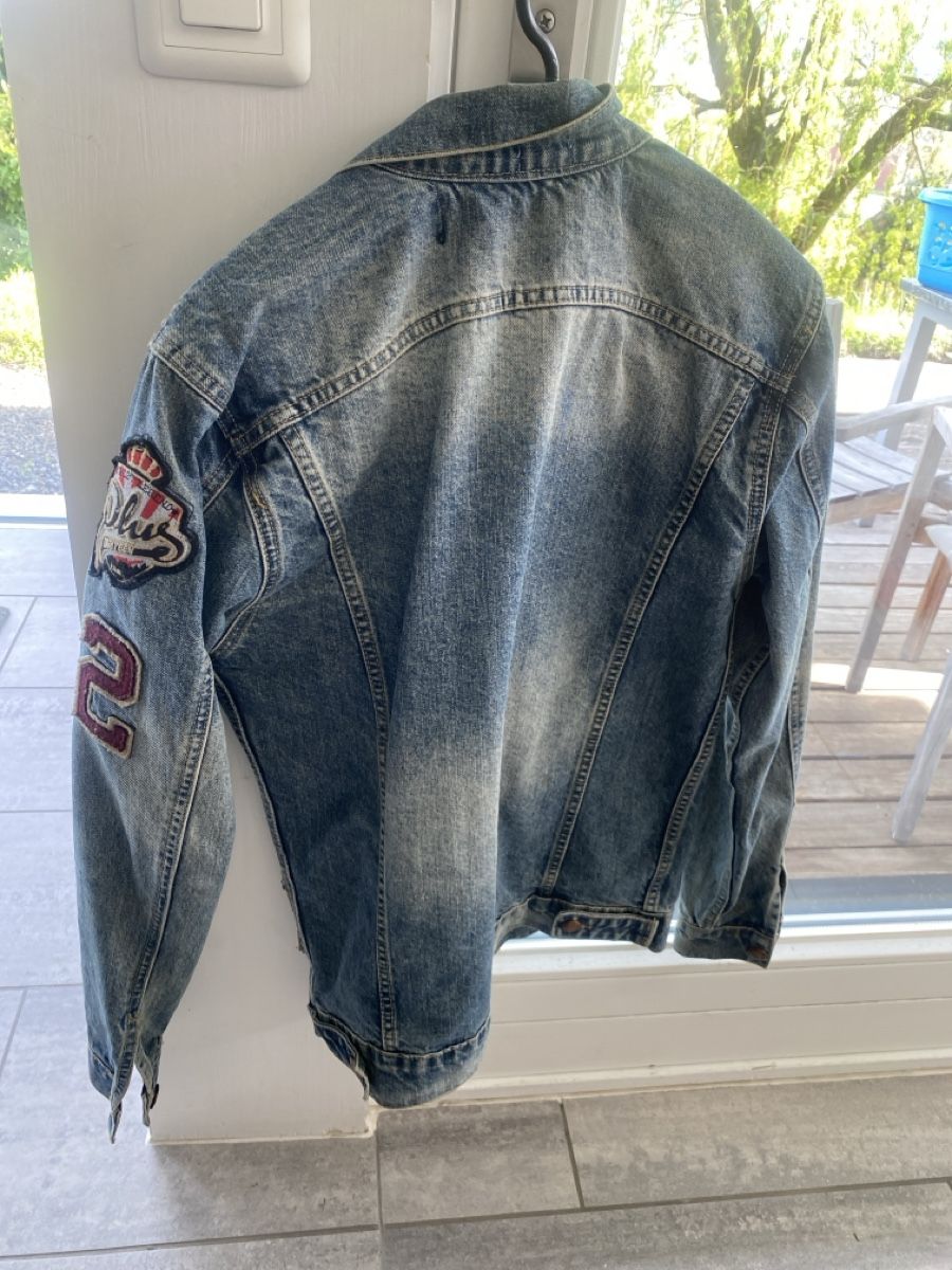 Giacche: Jeansjacke grösse s – Usato da Sargans venduto da Nikelmaker 1