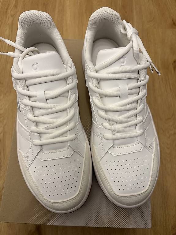 On Scarpe da donna: On Schuhe Damen Gr. 41 – Usato da Schattdorf venduto da ale_np8s