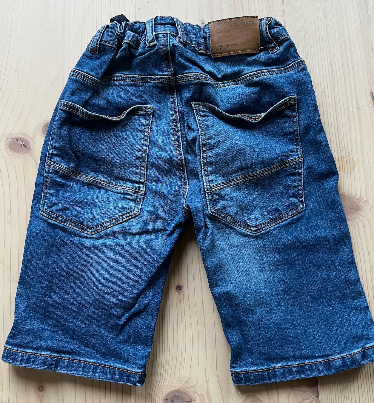 H&M Pantalons: Shorts Kinder Gr.122 – D'occasion à Zürich par normanprice 1