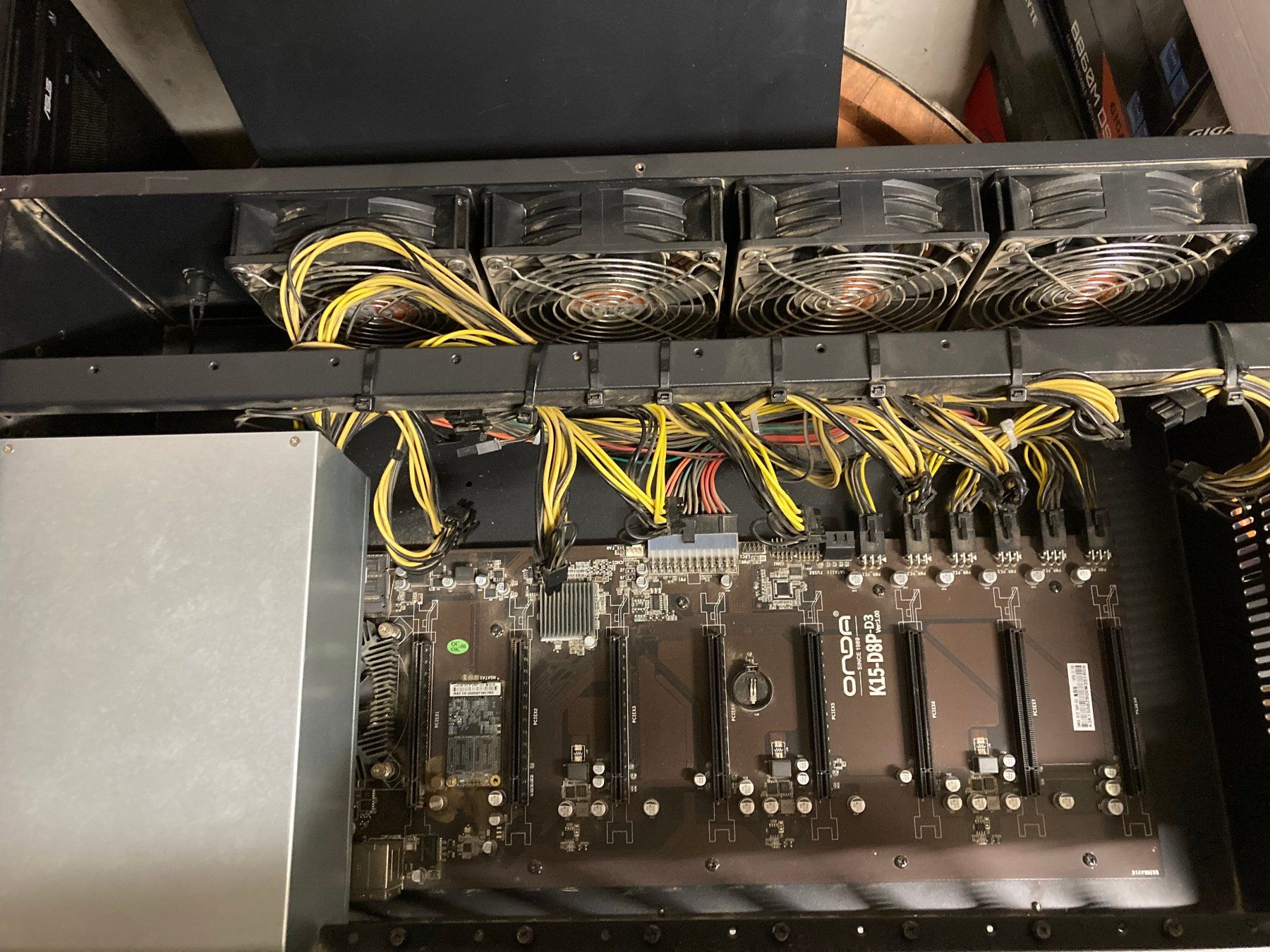 Coin Miner: Onda Mining Rig mit Onda 1850W 80 Plus Gold Netzteil – Gebraucht aus Wettingen von Schabernack_sam