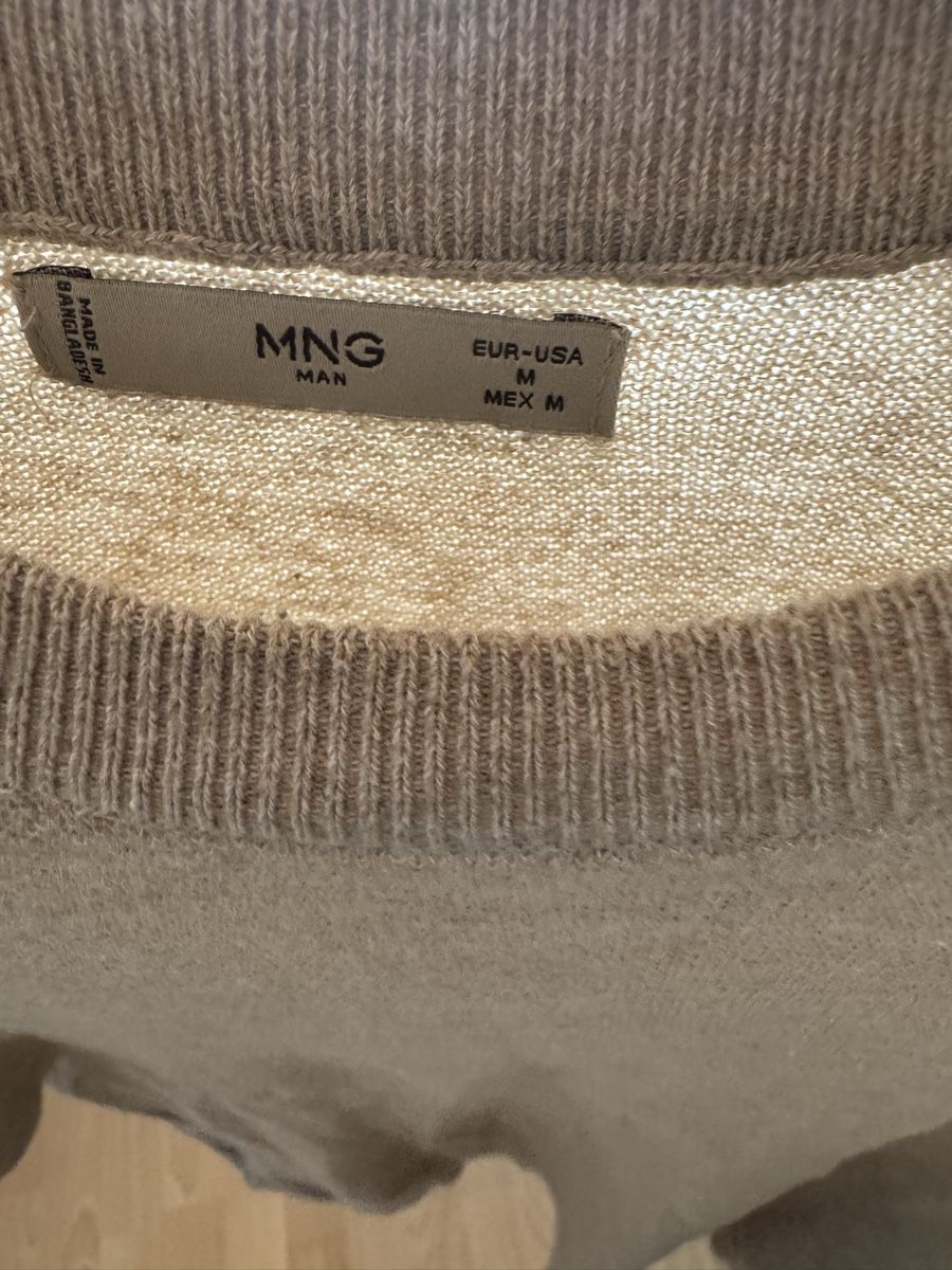 Mango T-shirt: Mango Strick T-Shirt – Usato da Luzern venduto da Patrick_Luzern9 2
