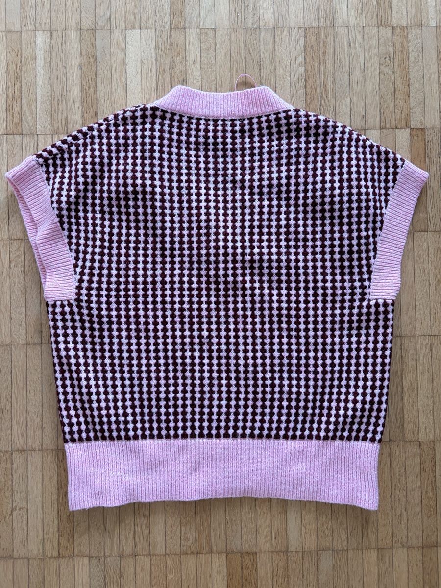 Next Gilets & Westen: Strickweste Grösse S von Next – Gebraucht aus Allschwil von ja_ 2