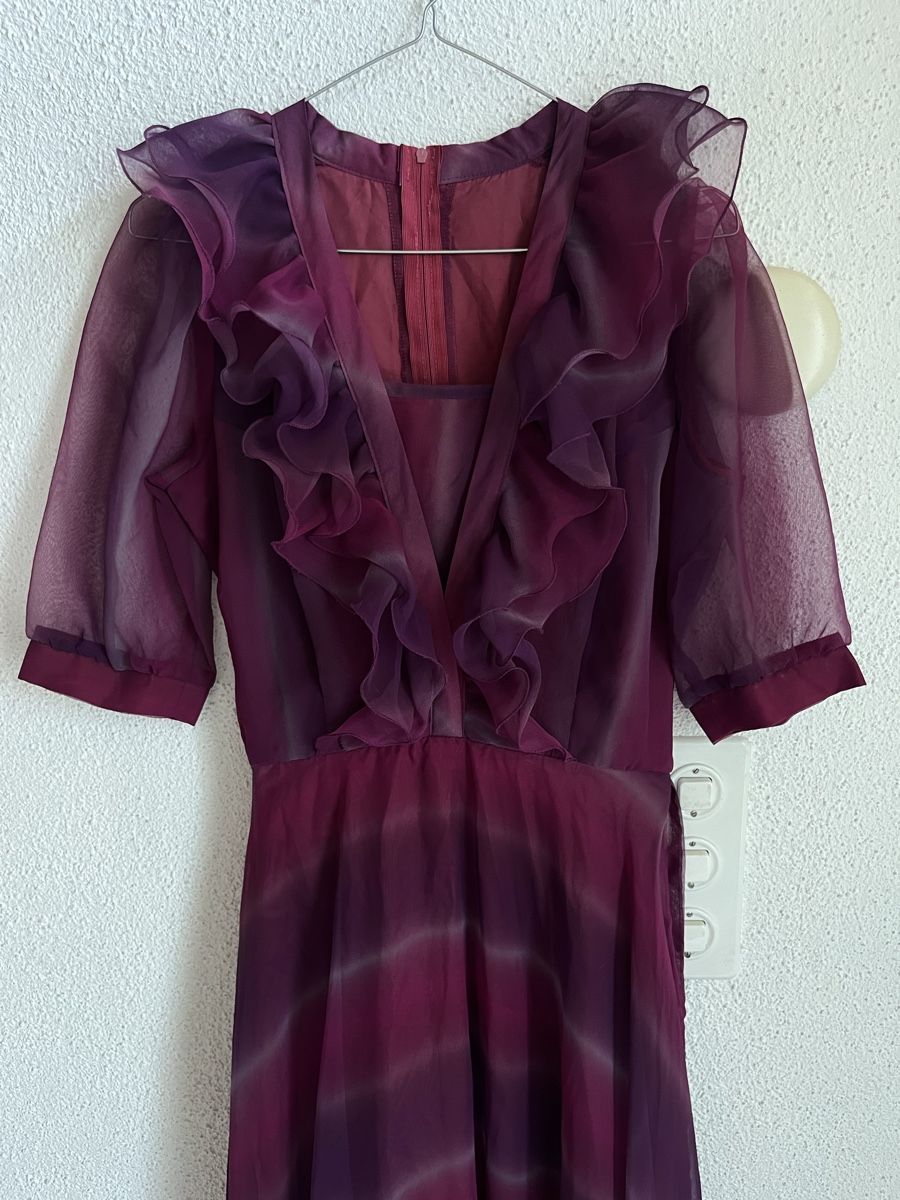 Vestiti: violetes Kleid – Usato da Jonschwil venduto da juliana_pluess 2