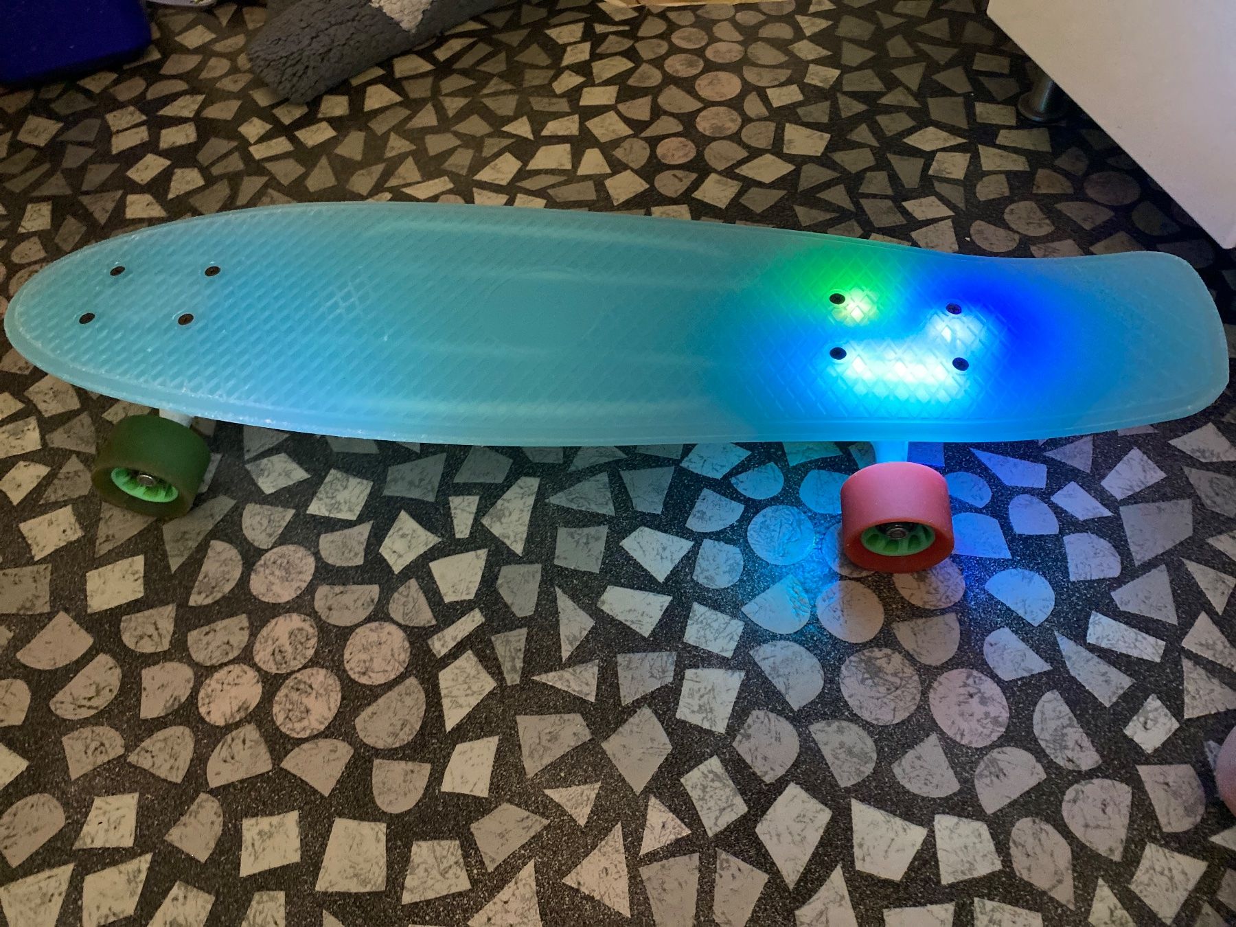 Hudora Skateboards: Hudora Pennyboard Blau Gebraucht mit LED – Gebraucht aus Erlenbach ZH von sim_x92q 5