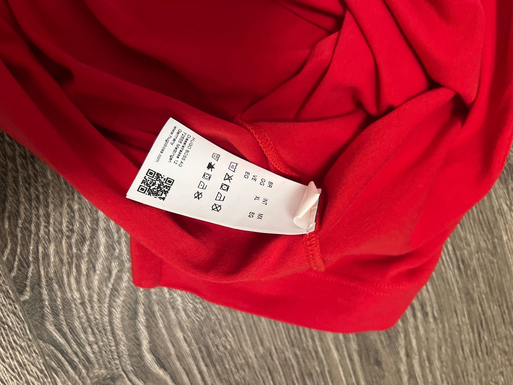 Hugo Boss T-shirt: Hugo Boss T Shirts Grösse XL – Usato da Weiach venduto da LemonJuice1995 3