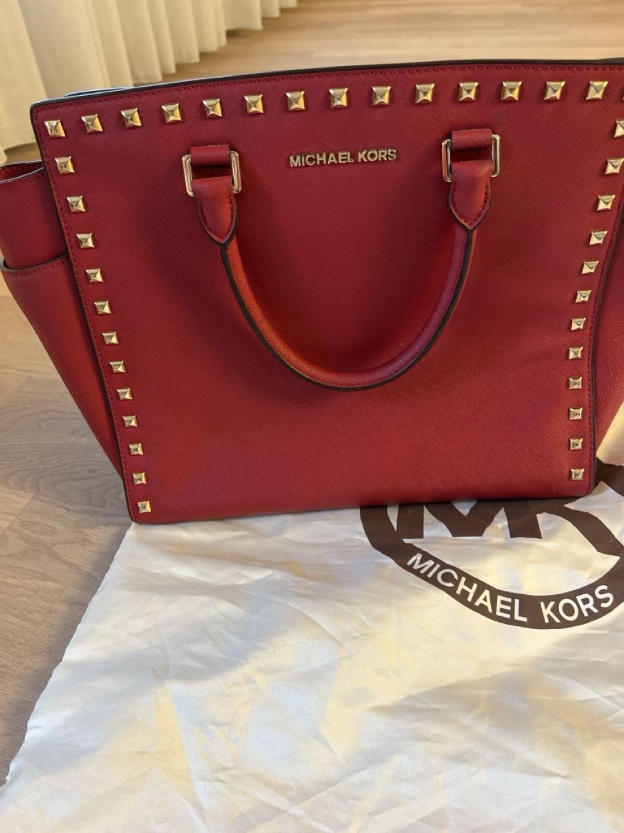 Michael Kors Sacs femmes: MK Tasche rot neuwertig  – D'occasion à Adlikon b. Regensdorf par Huegeler