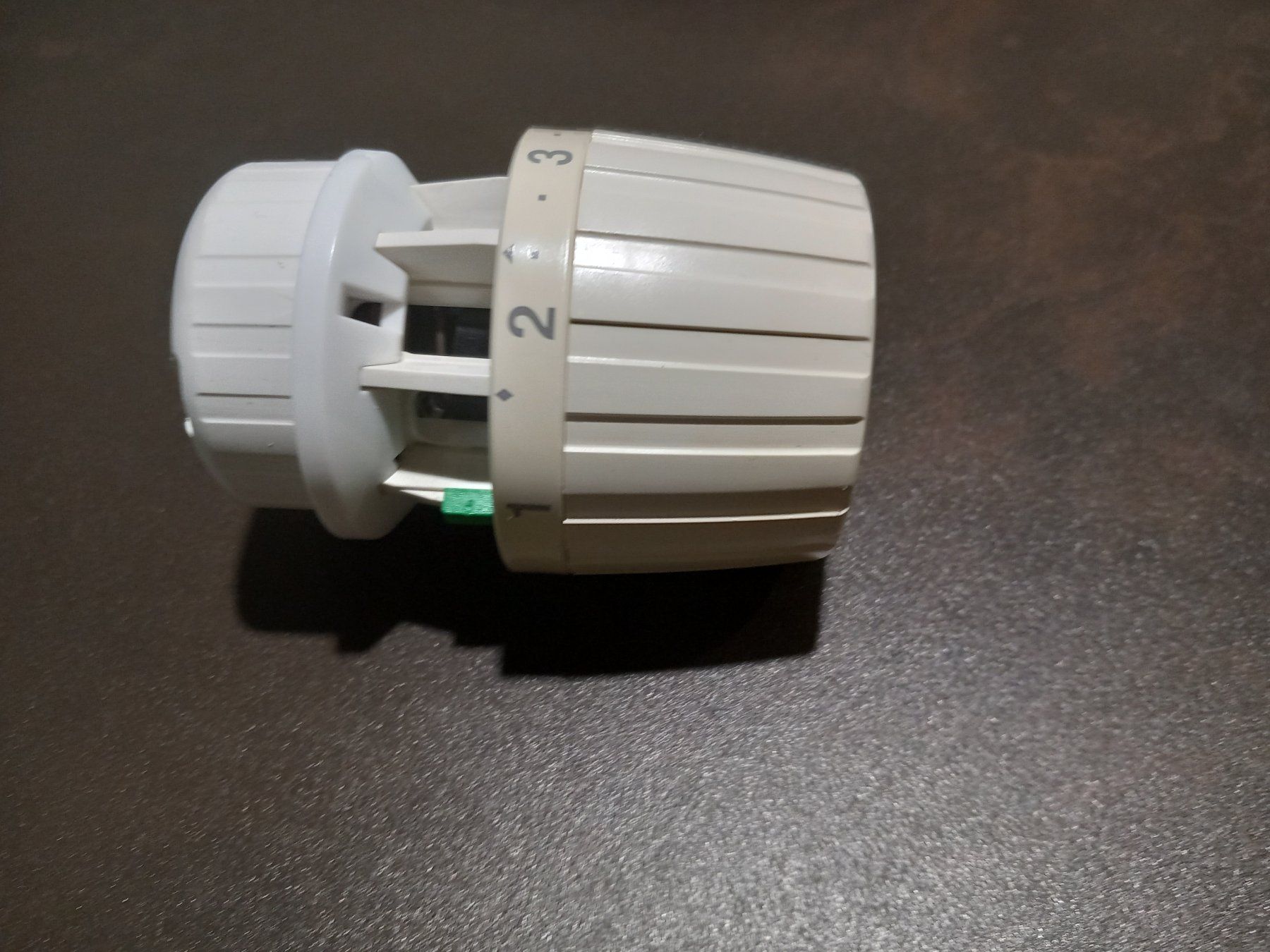 Radiatori: Tête thermostatique Danfoss – Usato da Sion venduto da bigornes 3