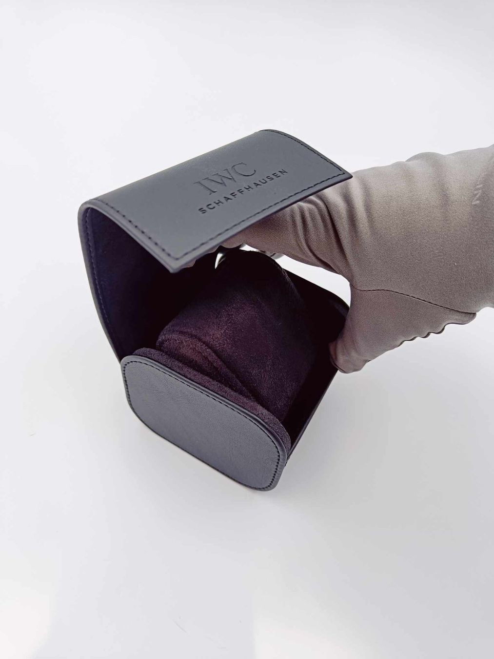 Scatole porta orologi: IWC UHREN REISE/ SERVICEBOX – Nuovo (secondo la descrizione) da Luzern venduto da EdiGem 5