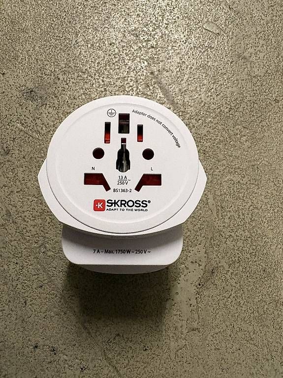 SKROSS Laufwerke & Adapter: Skross Reiseadapter – Gebraucht aus Gossau ZH von Mad73040 3