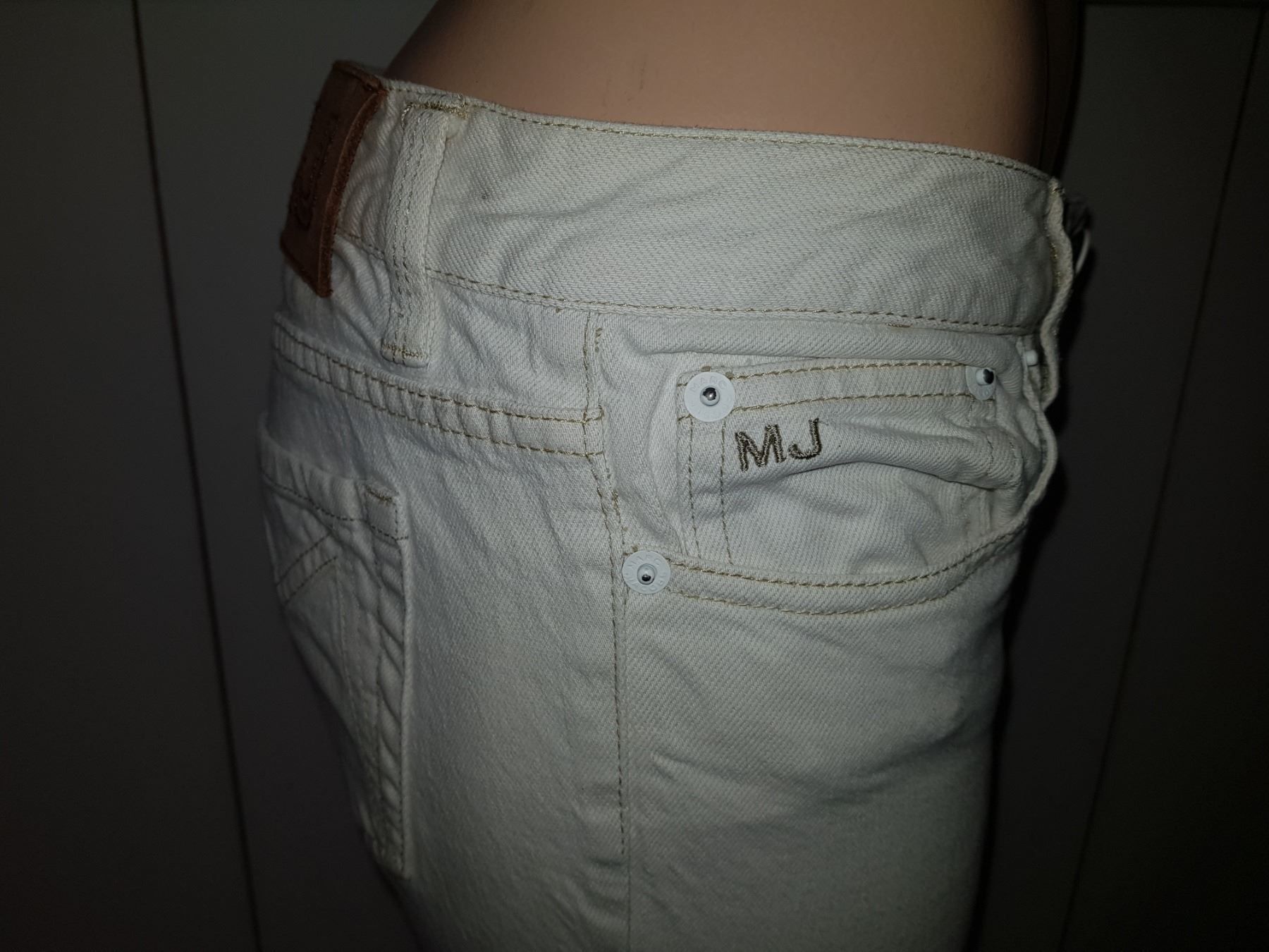 Marc Jacobs Jeans: MARC BY MARC JACOBS Jeans taille / Grosse W 27 – Gebraucht aus Cossonay-ville von Super-Price-Quality 2