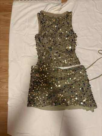 Damen Set Oberteil und Rock mit Pailletten akzeptabel