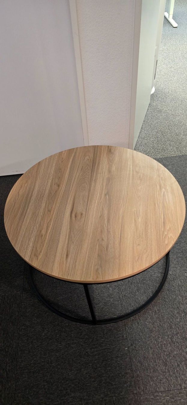 Tavoli: Couchtisch rund Eiche Optik Metallgestell schwarz – Usato da Dübendorf venduto da ron_hq9v 2