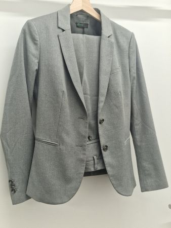 2teiler 'Stile Benetton' Blazer/Hose grau Gr 34 top Zustand