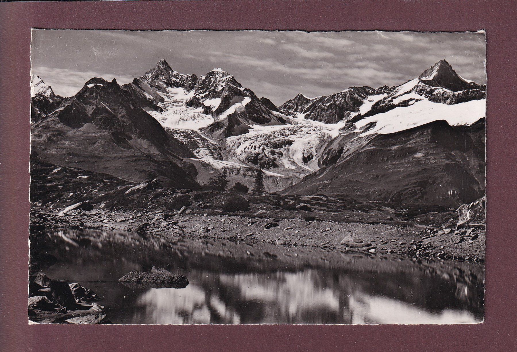 Cartoline postali: Zermatt - GRÜNSEE - Obergabelhorn - 1949 – Usato da Pully venduto da nicecards