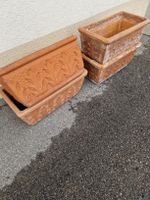 4 schöne Terrakotta Balkonkistli