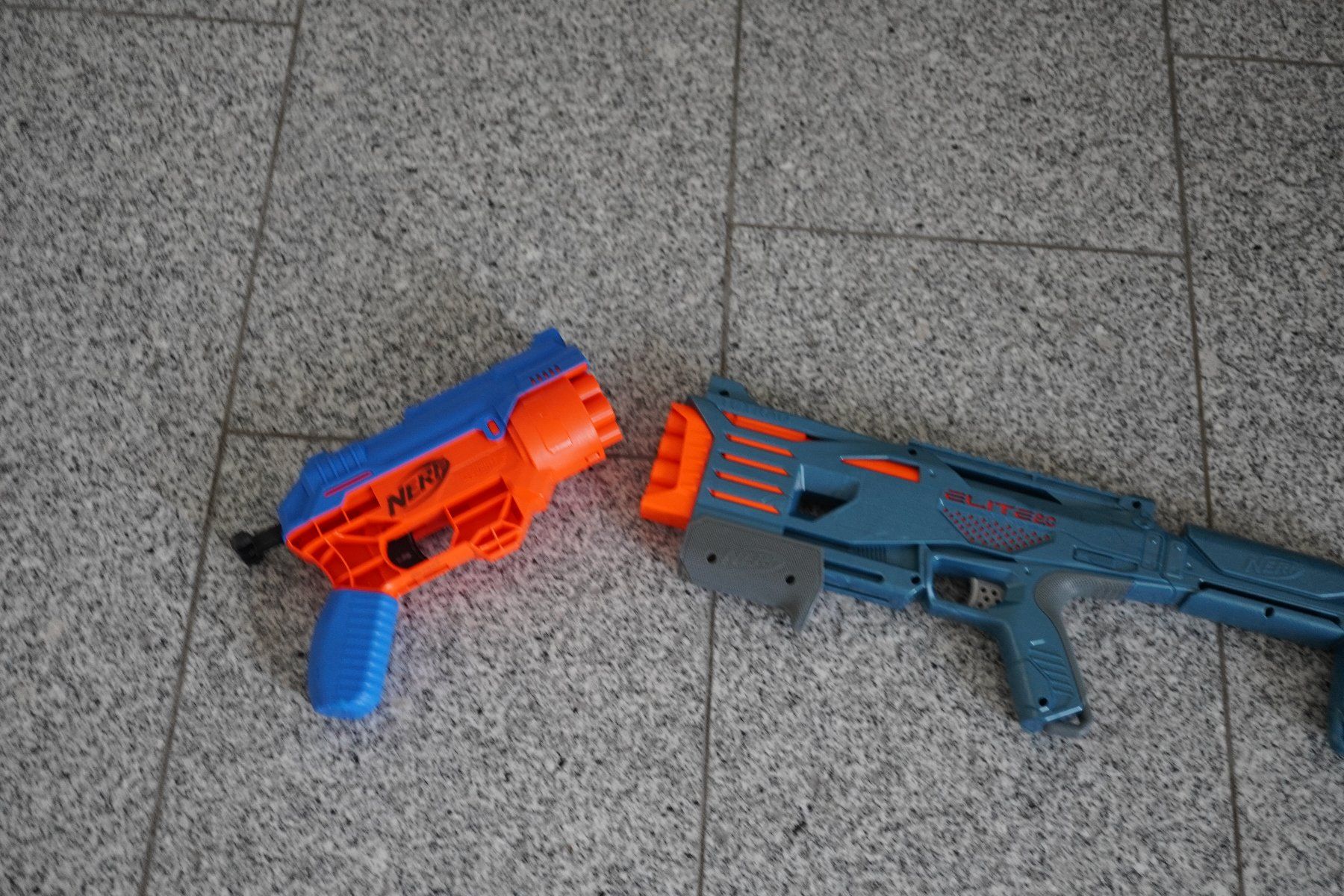 Nerf Giocattoli: 2x  Nerf   Gun Paket  ab 5.- – Usato da Eschenbach SG venduto da craniums 2