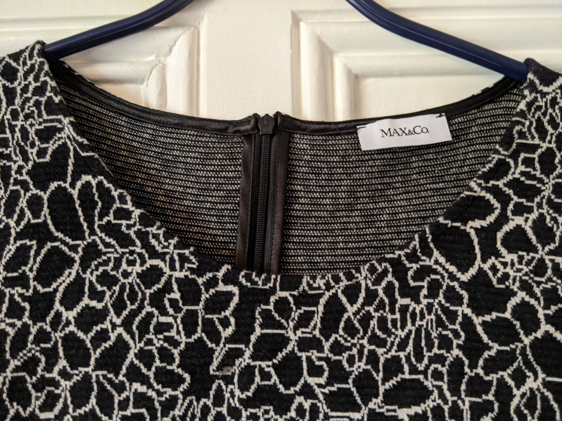 Max Mara Vestiti: MAX & CO (MAX MARA) : Robe brodée noir/écru 36 – Usato da Petit-Lancy venduto da lilycerise 1