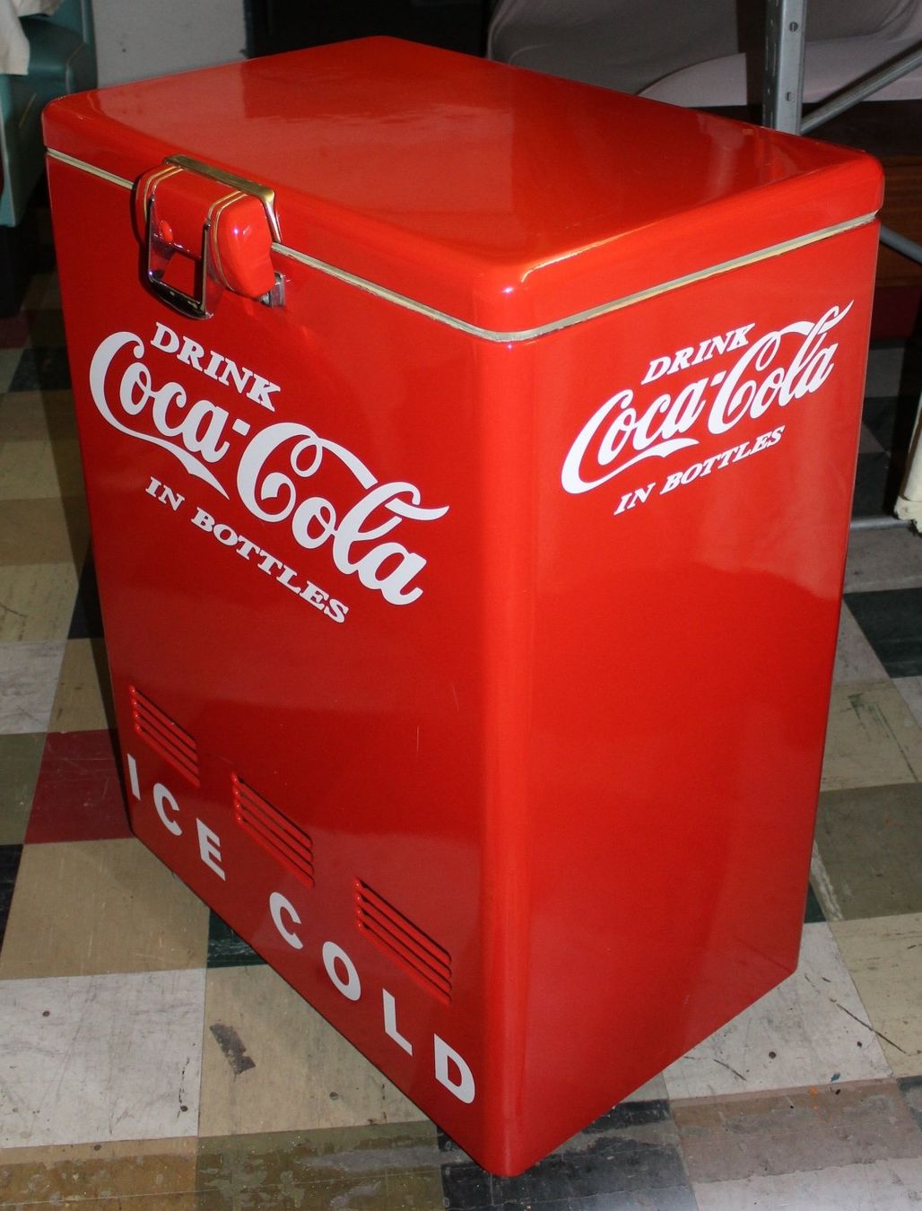 Coca-Cola Frigoriferi & Refrigeratori: Coca Cola Kühltruhe Schweiz 50s – Usato da Lüchingen venduto da Aw67 1