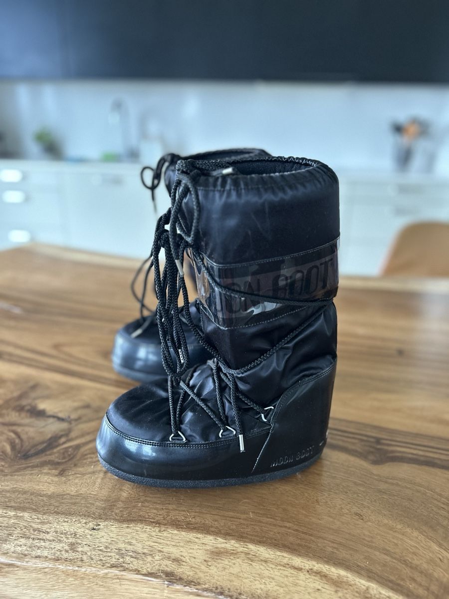Moon Boot Scarpe da donna: Moon Boots black 39/41 – Nuovo (secondo la descrizione) da Zürich venduto da carpinteiro 1