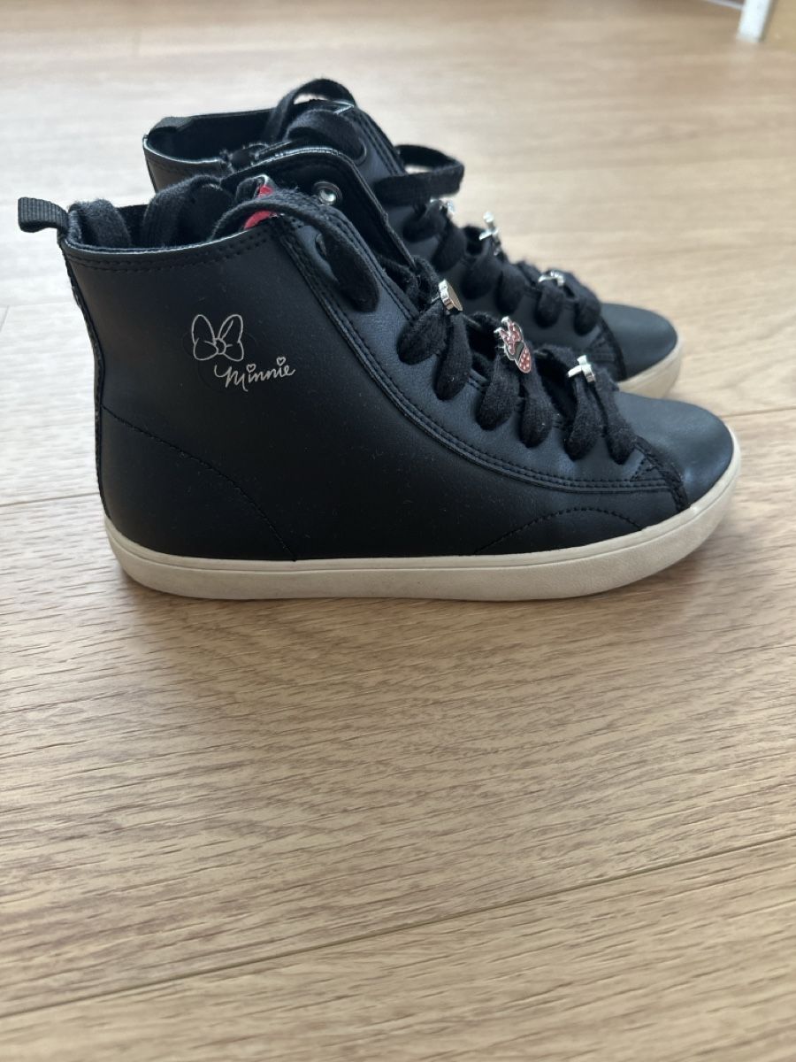 Geox Scarpe per ragazze: Geox Mädchen Schuhe 33 – Usato da Davos PLatz venduto da Danivime 1