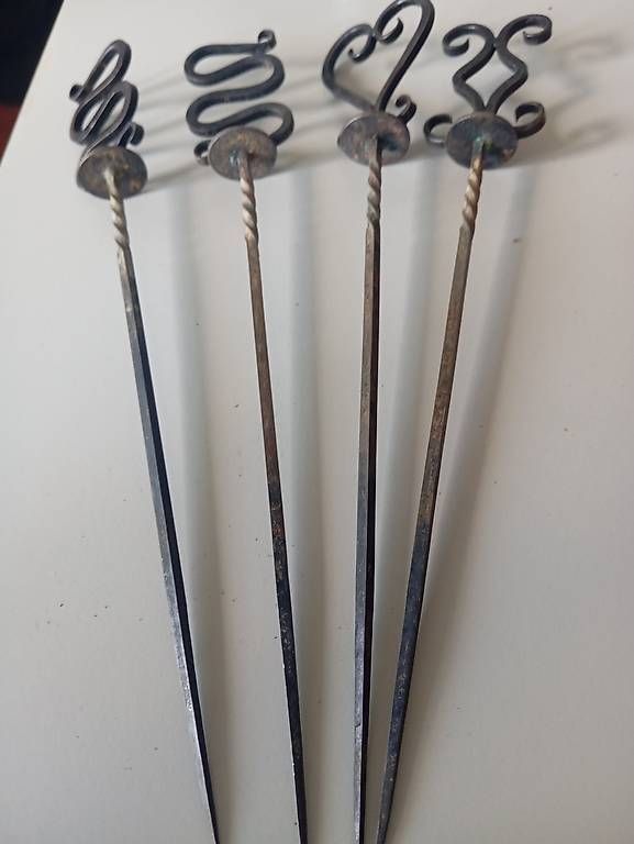 Forchette: 4 Metall Spiessli, Handarbeit – Usato da Basel venduto da Petergunn 1