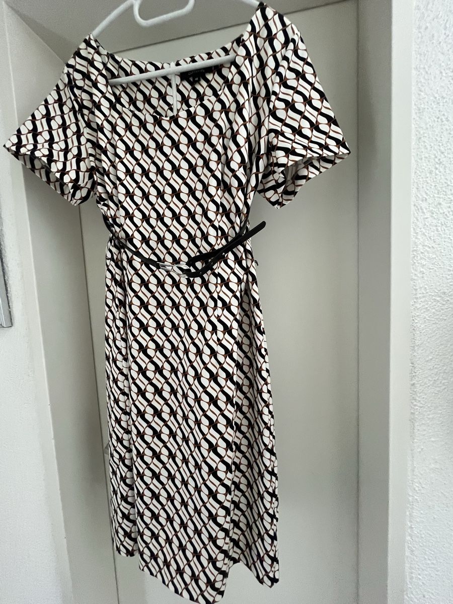 Vestiti: Damenkleid mit Jacke – Usato da Rumlikon venduto da genebru