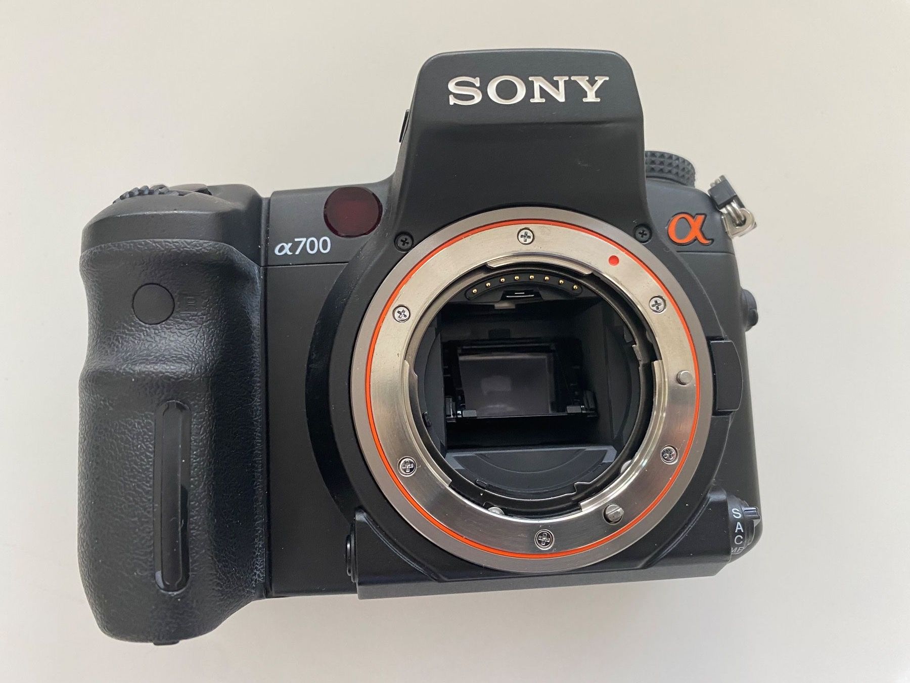 Sony Fotocamera: Sony Alpha 700 inkl. Objektiv, Blitzgerät und Stativ – Usato da Baar venduto da Jibi79 2