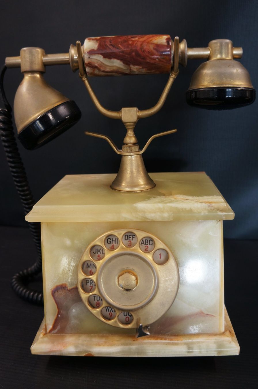 Alle Dekorationen: Onyx-Marmor-Telefon – Defekt aus Basel von bk_brockibasel