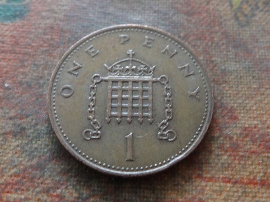 Tutti le monete: ROYAUME-UNI  1 Penny  1983 – Usato da Romanel-sur-Lausanne venduto da Swift13 1