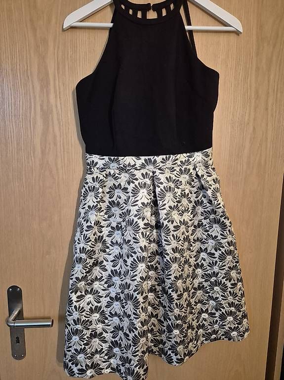 Vestiti: Schwarzes Cocktailkleid mit Blumenmuster – Usato da Giswil venduto da lllll018 1