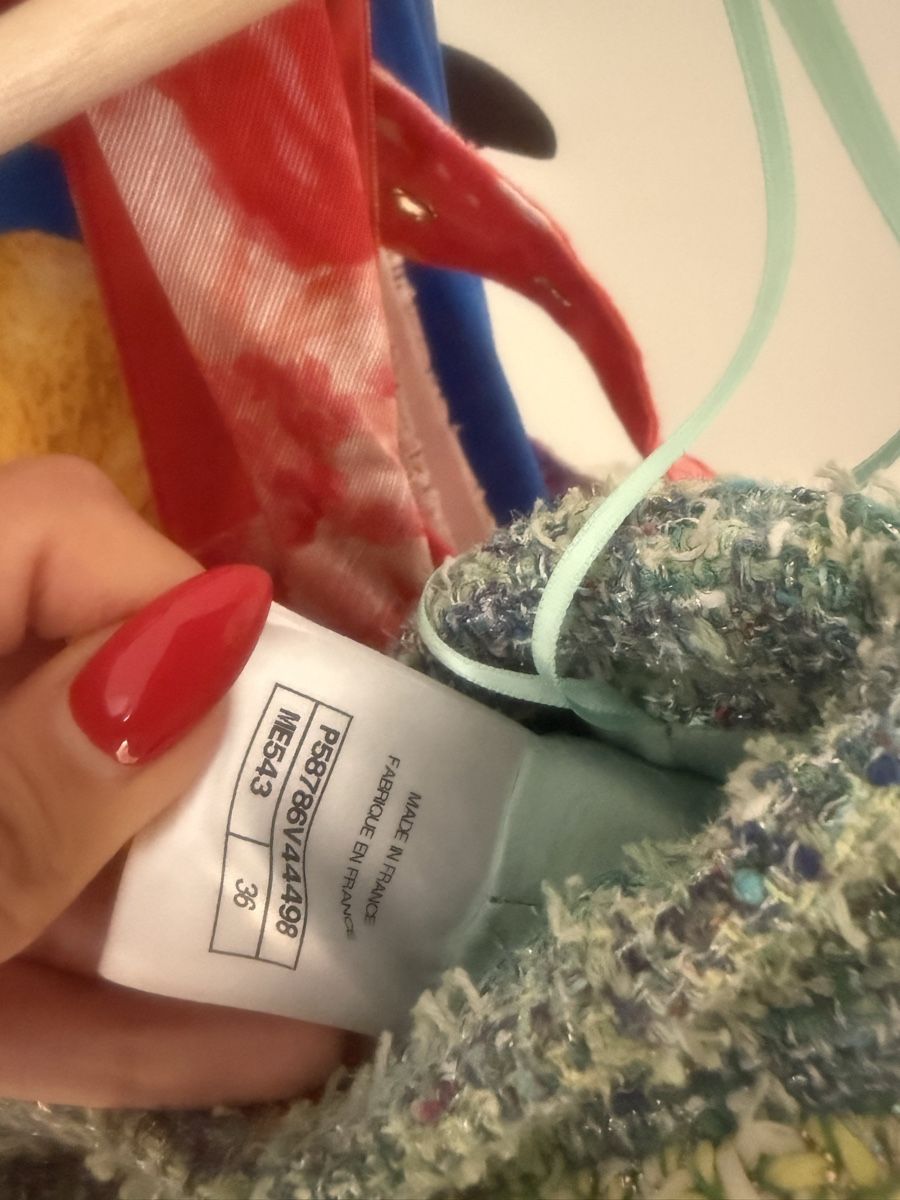Chanel Vestiti: Chanel Tweed Dress – Usato da Langnau am Albis venduto da anjalimkchotani 3