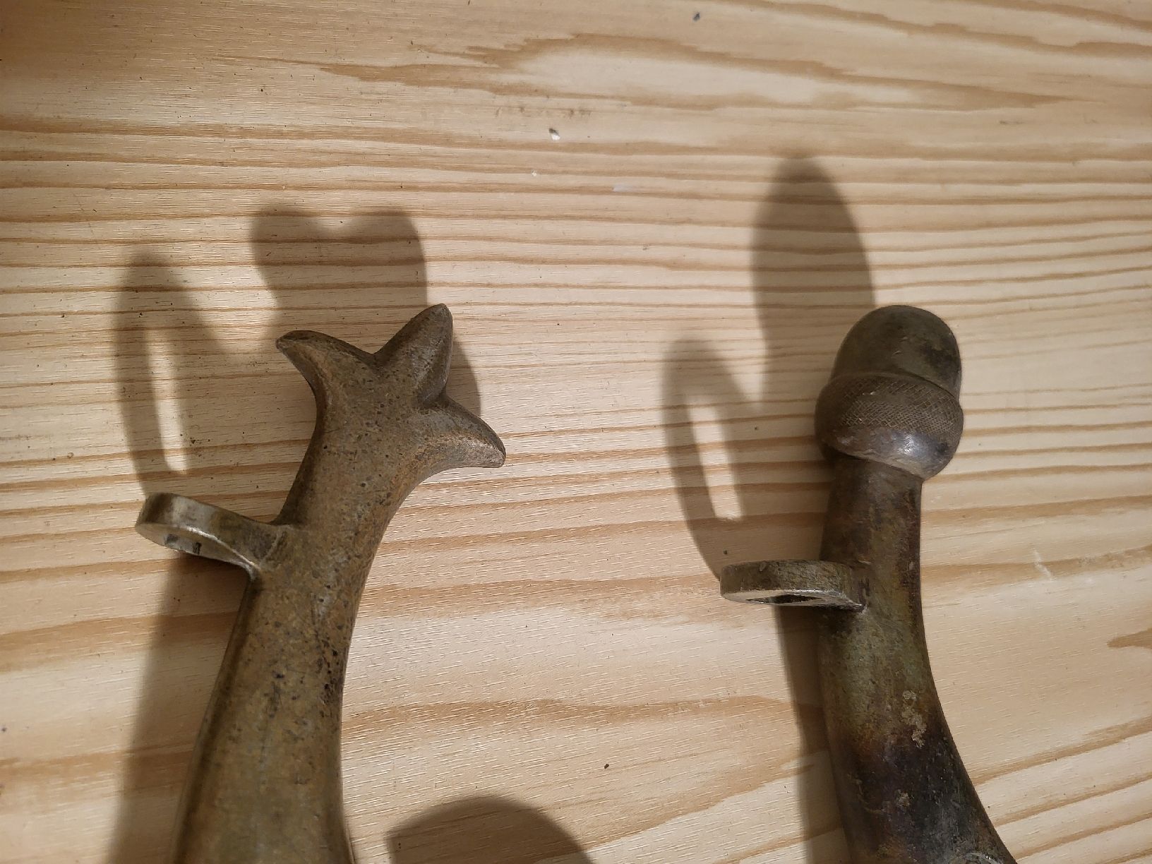 Figuren: Figuren auf einen Pferdekummet, Messing – Gebraucht aus Zürich von thn_gx89 4