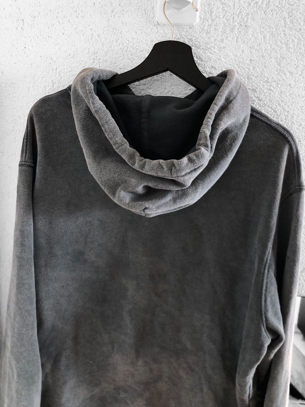 Maglioni & Felpe: Mennace Hoodie Gr. S/M – Usato da Walchwil venduto da BackstageBruder 2